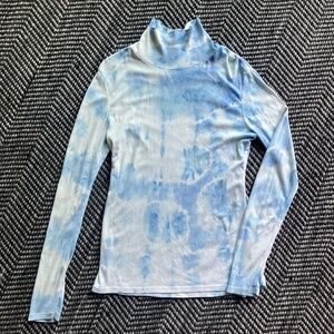 Uniqlo Turtleneck Longsleeve 2019